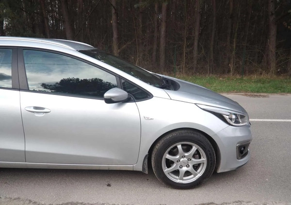 Kia Ceed cena 36900 przebieg: 196120, rok produkcji 2017 z Świnoujście małe 667